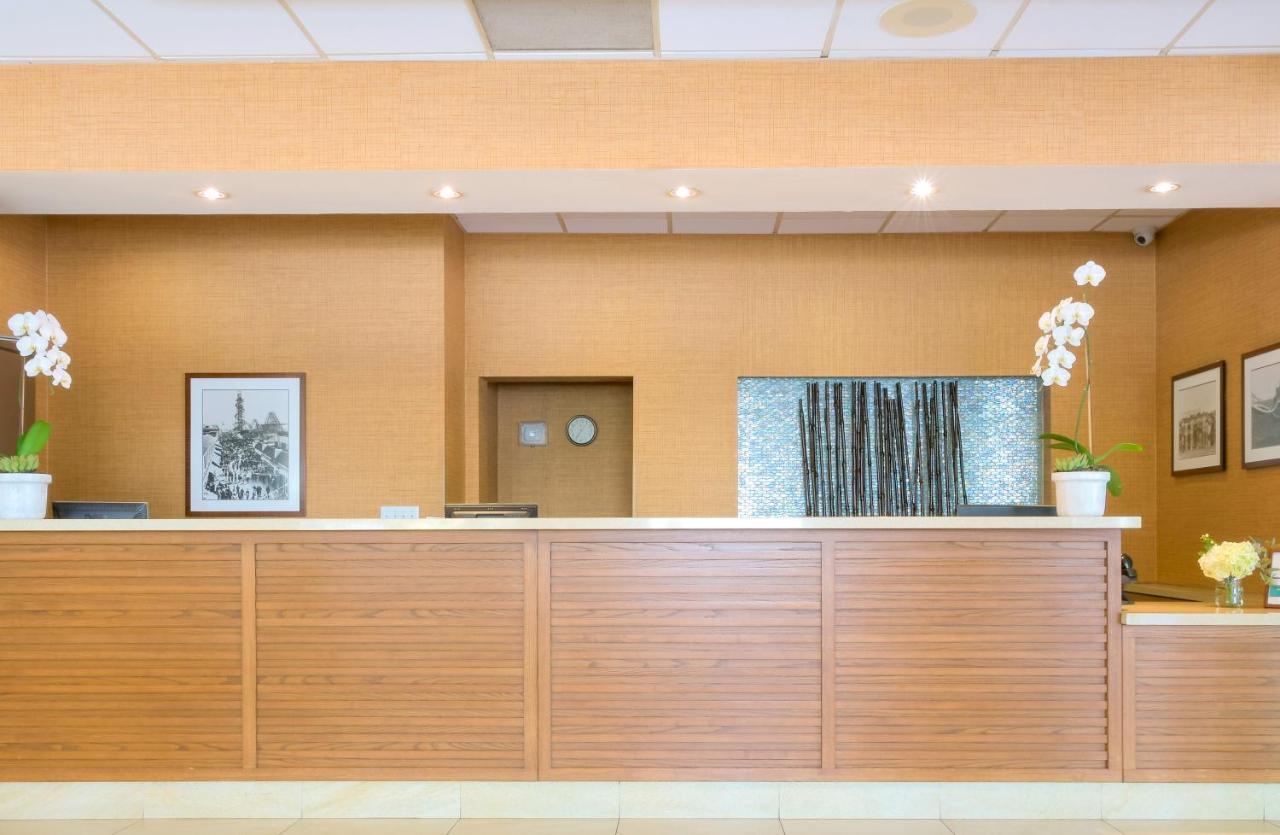 Gateway Hotel Santa Monica Esterno foto